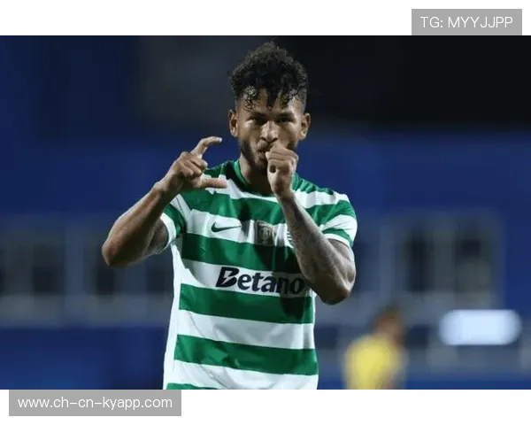 中国队前锋苏亚雷斯在巴黎奥运会上表现出色，苏亚雷斯足球运动员